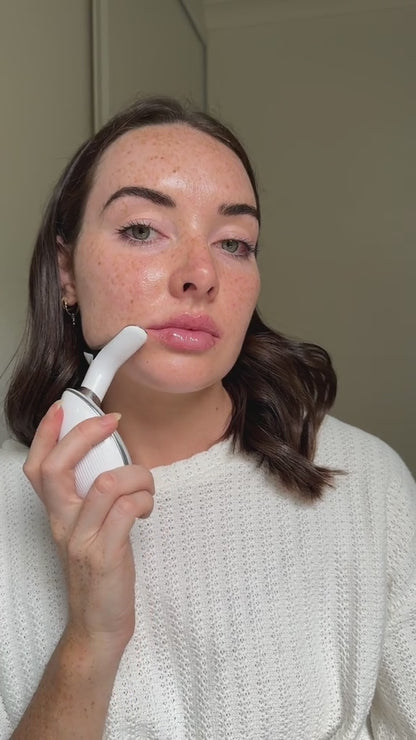 Appareil de massage facial et du cou Claréa à lumière rouge – Remodelage et raffermissement de la peau